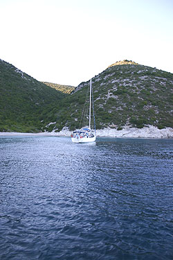 Sailing Lessons San Francisco Bay school instruction bay area classes club Rentals Learn to sail Women sailing